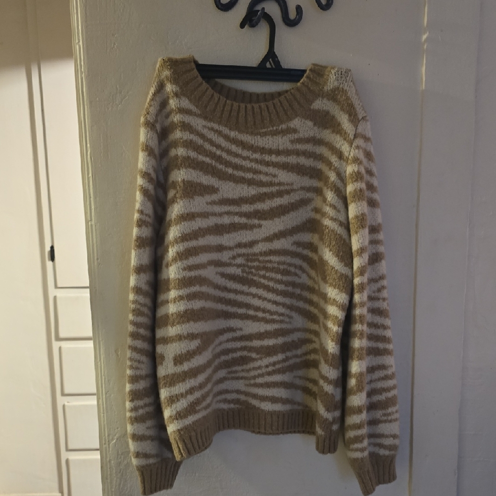 Object Collectors Item Cream And Tan Zebra Print Knit Oversized Sweater